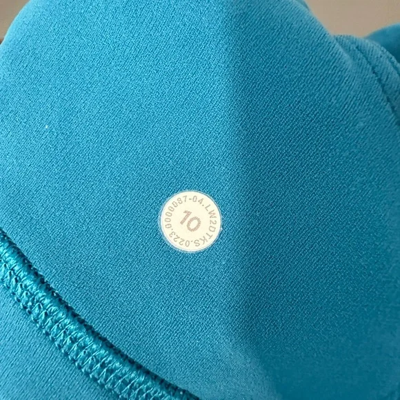 Lululemon Align Asymmetrical Bra *Light Support, A/B Cup - Picture 2 of 3